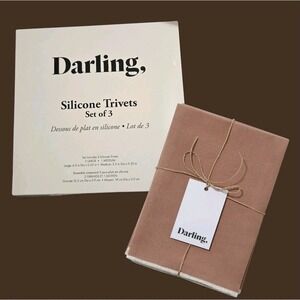Darling Silicone Trivets Set of 3 And Darling Cotton Napkin Set Of 4 Neutrals